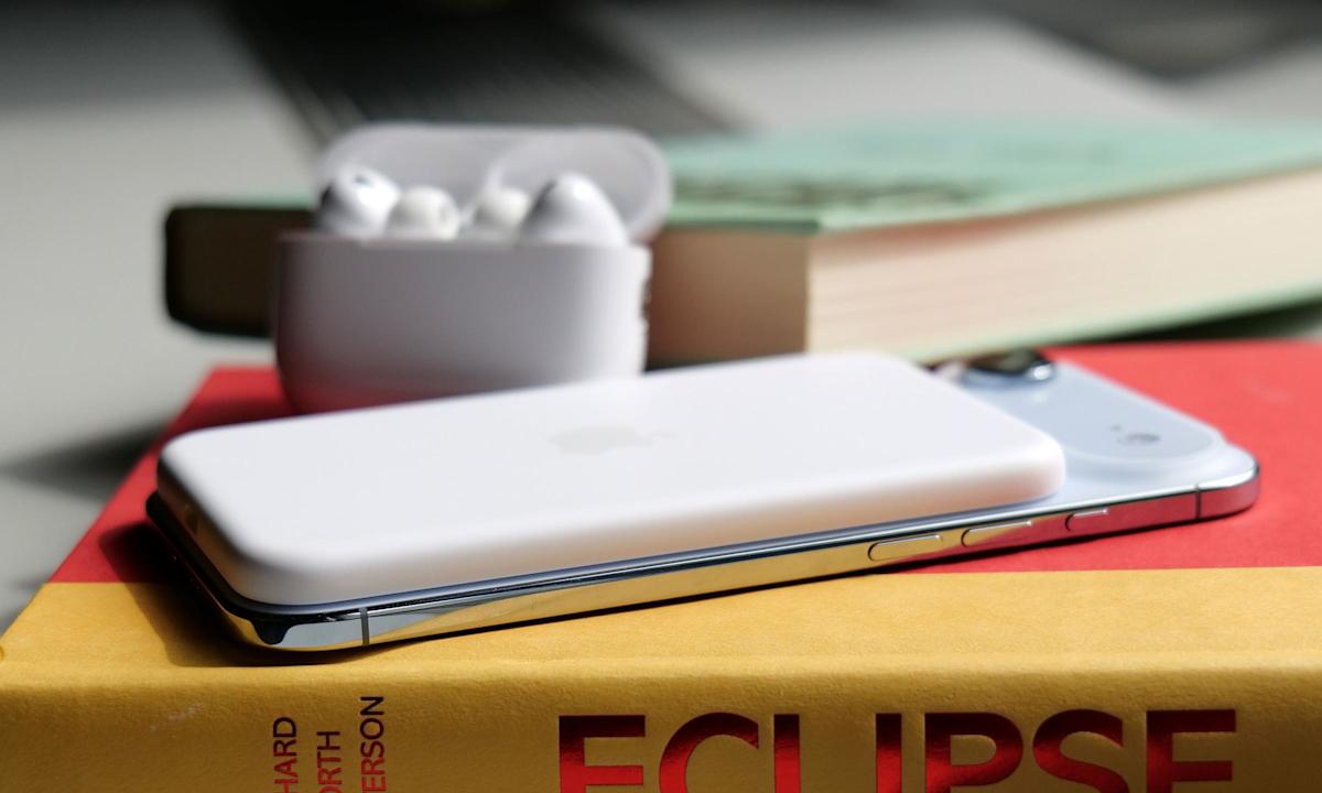 Apple’s iPhone Air MagSafe battery is cheaper than ever right now